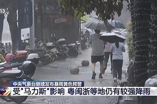 班凯罗谈三双：试图让比赛顺其自然 我努力和队友们进行沟通